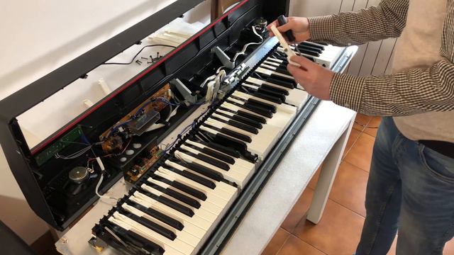 Ремонт цифрового пианино Yamaha P-60 смотреть онлайн