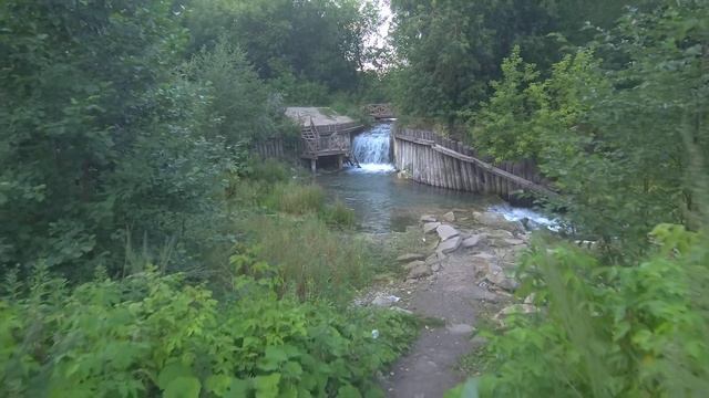 Mi drone 4K - Водопад у Голубого озера смотреть онлайн