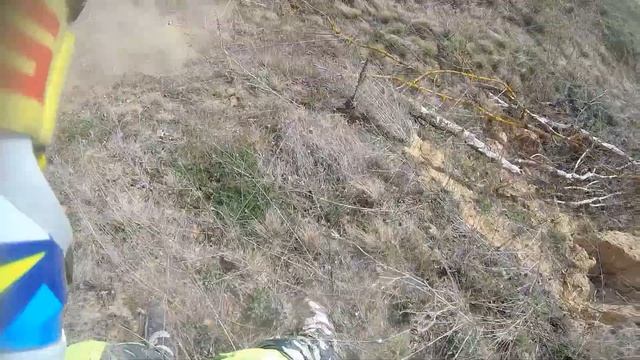 KTM EXC 300 TPI, HUSQVARNA TE 300I - Enduro ride смотреть онлайн