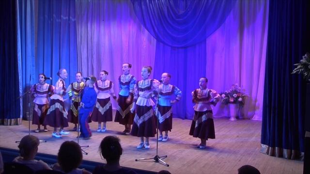 Фольклорный ансамбль "Зорюшка" смотреть онлайн