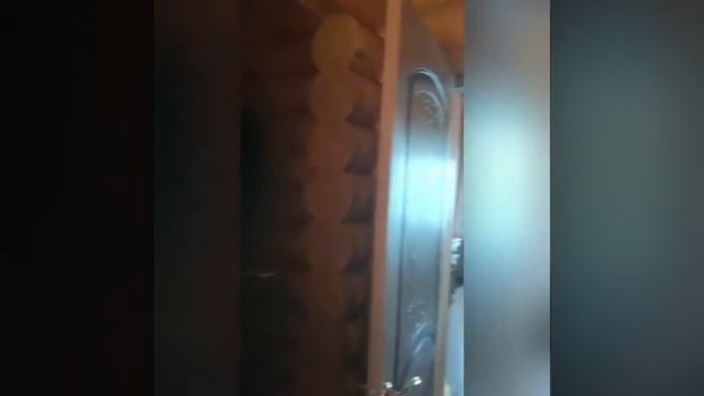 Дом с бассейном и прудом для будущего ретрита смотреть онлайн