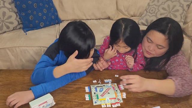 Mcdonalds Happy Meal Hasbro Gaming - MONOPOLY ║Josh&Sarah Mcdonalds Toy Review смотреть онлайн