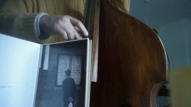 Contrabajo y postal de LIsboa смотреть онлайн