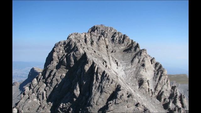 WHO ARE YOU I AM FROM ANCIENT GREECE Analysis смотреть онлайн