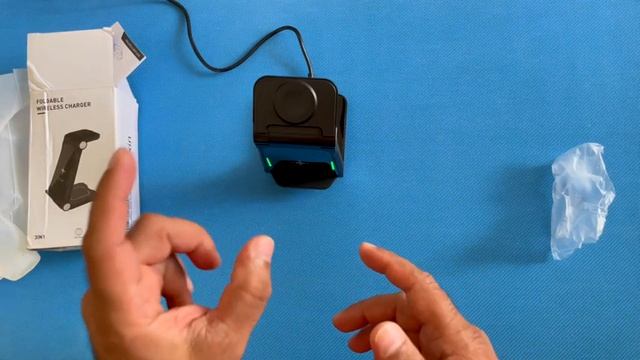 3-in-1 foldable wireless charging station for Apple devices! смотреть онлайн