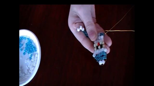 Как сделать снегурочку из бисера смотреть онлайн