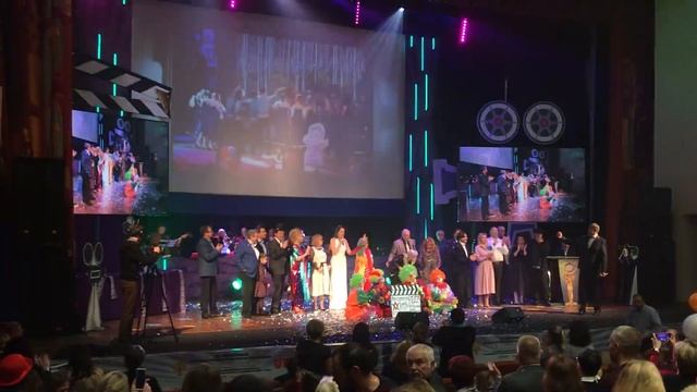 Открытие фестиваля «Улыбнись, Россия» 2019 смотреть онлайн