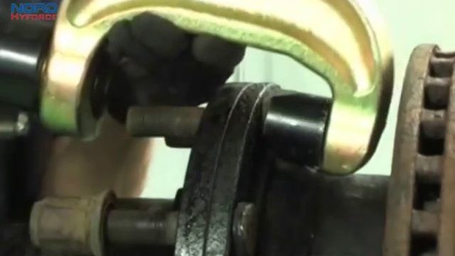 Замена колесных болтов SAF/ BPW / и т.п. смотреть онлайн