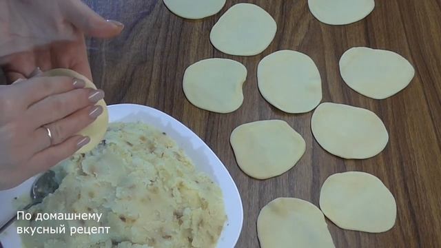 Мой ЛЮБИМЫЙ РЕЦЕПТ. Вареники с картошкой.Съедаются на раз, два, не успеваю лепить))) смотреть онлайн