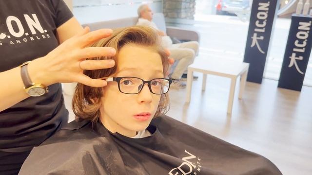 Chez coiffeur avec French Kids @frenchkids_officiel #coiffeur #vlog #youtube #coupedecheveux смотреть онлайн