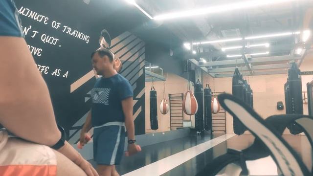 Имитация тайского бокса. Как скинуть 15 кг за 3 месяца смотреть онлайн