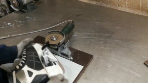 Заточной станок для коньков из "Болгарки"