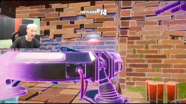 МИРВАНУ ЗАКРЫСИЛИ В СВОЁМ БОКСЕ🧱 смотреть онлайн