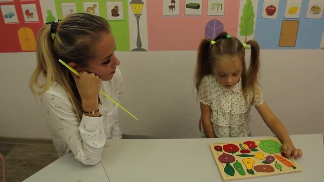 Варвара Рождественская из Лиды поражает знанием английского языка смотреть онлайн