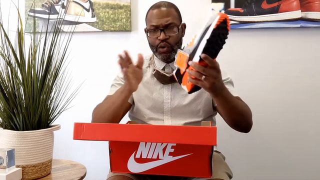 Nike Air Max 90 White/Particle Grey CW5458-101 Orange смотреть онлайн