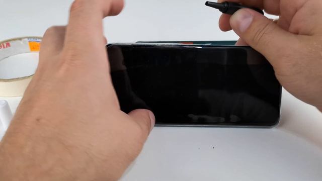 Как легко и идеально наклеить защитное стекло - исправляем недостаток смотреть онлайн