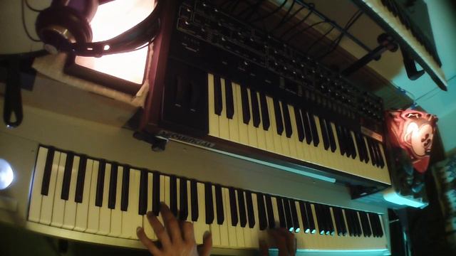 Fires & Floods, sketch for piano synth, Korg M3 смотреть онлайн