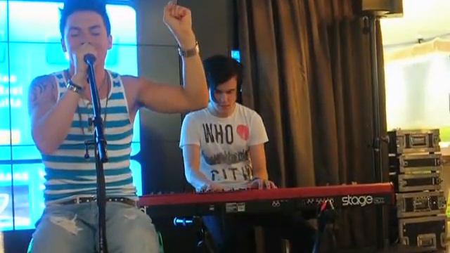 Antti Tuisku - Pelottaa @ Elisa Studio 27.5.10 смотреть онлайн
