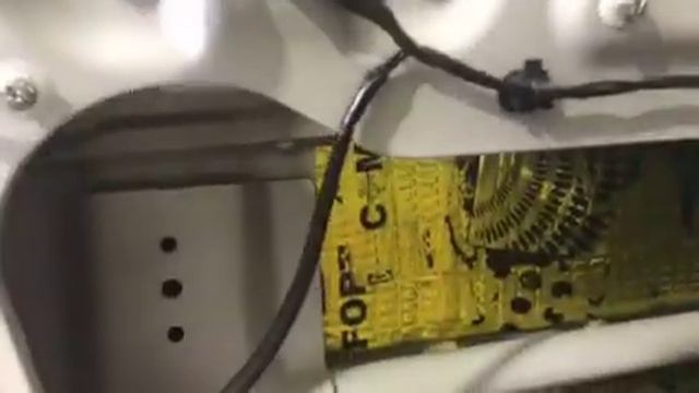 На внутреннюю стенку двери Митсубиси Аутлендер установили звукозащитную вибро, барьер для шума смотреть онлайн