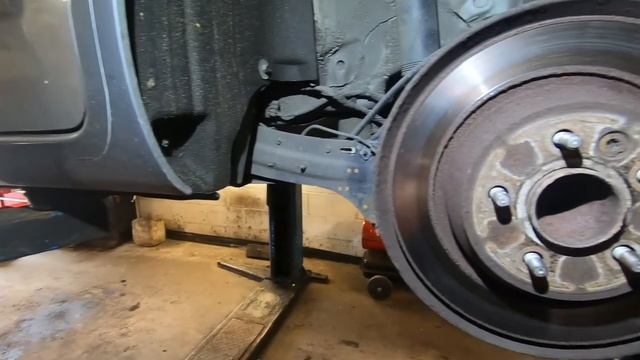 Ford Mondeo 2.5T Titanium X H&R 20mm Wheel Spacers & Painting Brakes смотреть онлайн