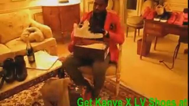 Kanye West X Louis Vuitton Shoes, Debut in Paris - Kanye Wests New Sneaker Collection! смотреть онлайн