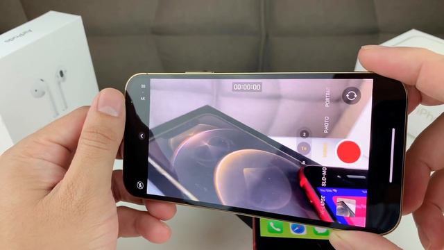 iPhone 12 Pro vs iPhone SE 2020: Worth the Upgrade (Top Comparisons) смотреть онлайн