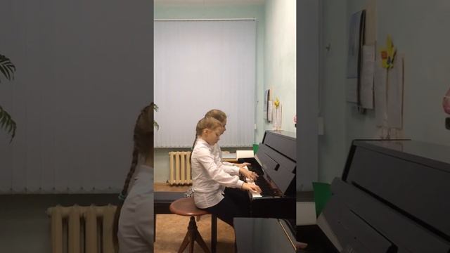 Н. Симонян «Полька Хоттабыча» исполняют Беспалова Таисия, Байбарза Ольга смотреть онлайн