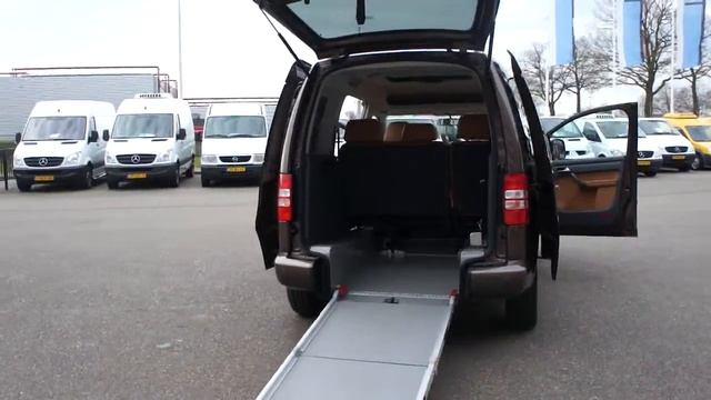 Volkswagen Caddy 1.2 TSI Rolstoelauto Airco Leer Nieuwstaat Derks Bedrijfswagens смотреть онлайн