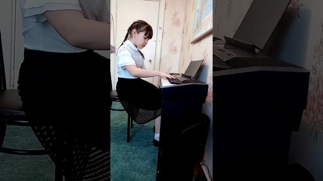 Амина Есмагамбетова, 3 кл. - ДМШ №1, г.Керчь смотреть онлайн