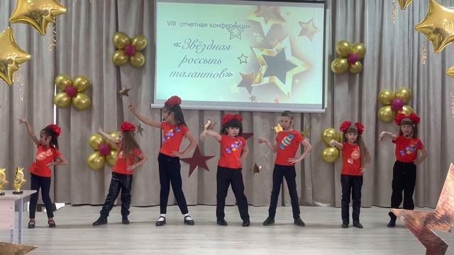 Вокально-хореографический коллектив "MaXXImum" - "Сладкая песня". КГУ ОШ № 21 г.Костанай смотреть онлайн