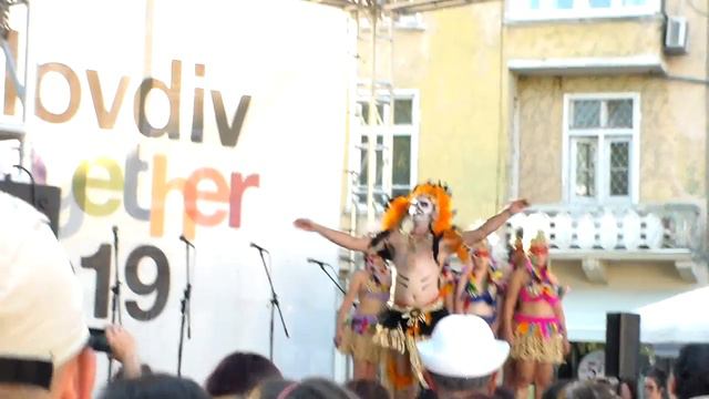 Танцува състав от Бразилия смотреть онлайн