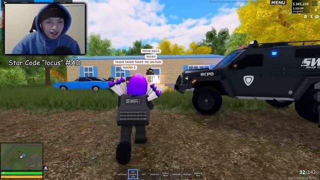 Robbery Turns Into BIG Swat Raid.. (Roblox) смотреть онлайн