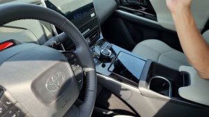 Электромобиль Toyota bZ4X (Тойота Bz4х) - за что так дорого?