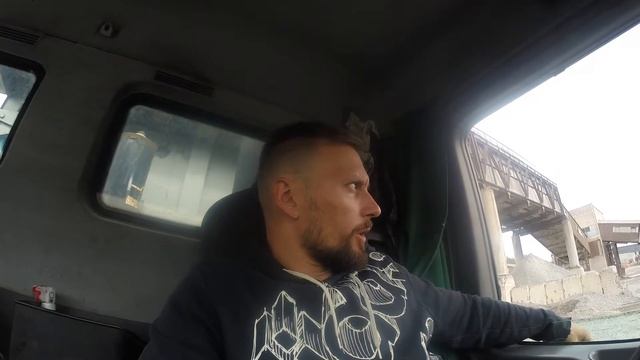 Перевозка щебня в Выборгском районе. Самосвальщики работают! смотреть онлайн