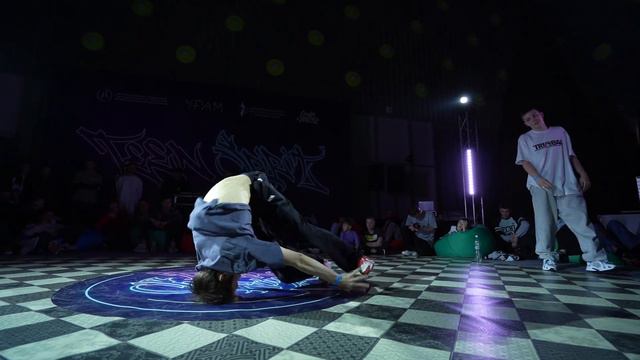 Аскар vs Voron / TOP 4 / BEST BBOY PRO / TEEN SPIRIT смотреть онлайн