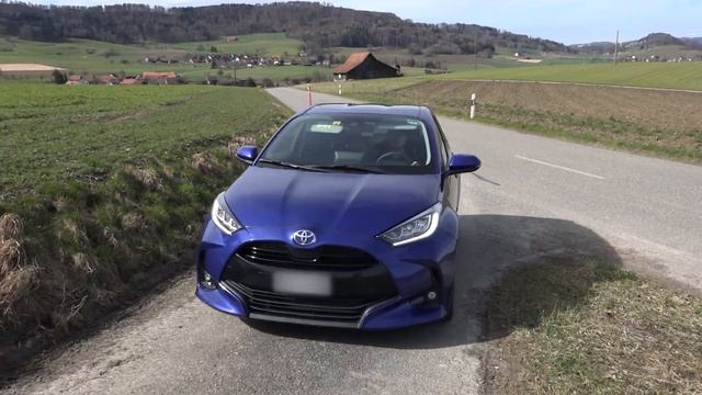 2023 Toyota Yaris 1.5 VVT-i (125 PS) TEST DRIVE смотреть онлайн