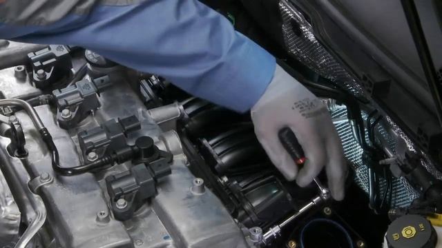 Демонтаж впускного коллектора на двигателе Opel A20NHT (LDK) смотреть онлайн