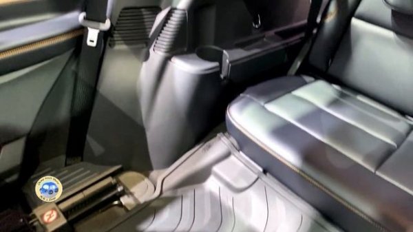 Ford Explorer Kunlun Peak Edition