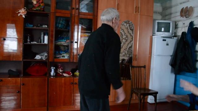 ДЕД ЖЖЁТ/ БАБКА КОМАНДУЕТ/ СПОРТ смотреть онлайн