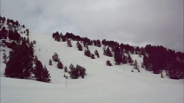 Skiing from Soldeu to El Tarter, Andorra March 2011 смотреть онлайн