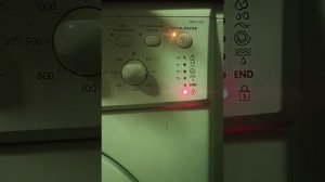 Мигают постоянно пауза и 1 функция Indesit IWSC 51051