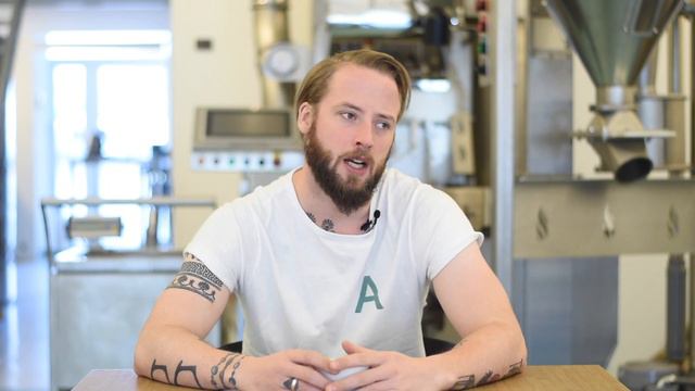 Coffee with April Episode 59: Q&A - Filter, Espresso & Omni Roasting смотреть онлайн