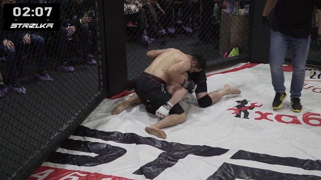 БЫК С ВОСТОКА против УДАРНИКА !!! смотреть онлайн