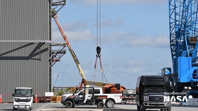 SpaceX Boca Chica - Introducing Starship SN9, while SN8 is flipped смотреть онлайн