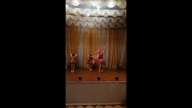 "Тень над водой" Соцземледельский СДК, танцует средняя группа "Фэнтази" смотреть онлайн