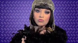 Поющие трусы.