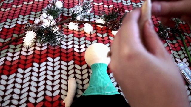 Интерьерная новогодняя кукла. Новогодние поделки. Новогодняя поделка. смотреть онлайн