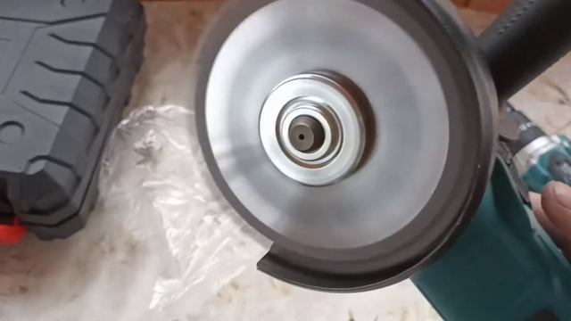 Безщеточный, аккумуляторный китайский инструмент. УШМ blmiatko и шуруповёрт heimerdinger. смотреть онлайн