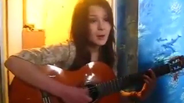 Красивая девушка классно играет на гитаре #4 смотреть онлайн