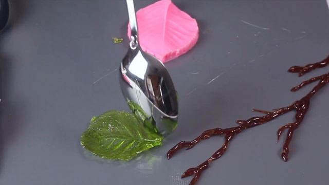 Веточка из изомальта. Карамельные листья для украшения торта! смотреть онлайн